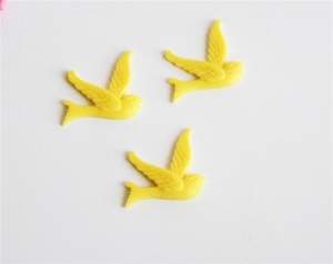 Птички пластиковые желтого цвета, 1 шт